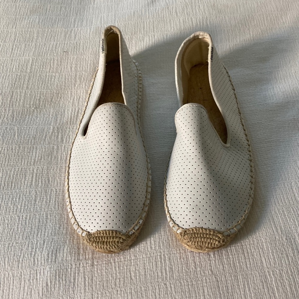 Women’s shoes